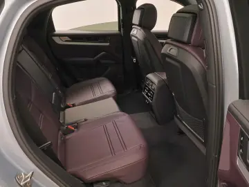 Porsche Cayenne Coupe E-Hybrid