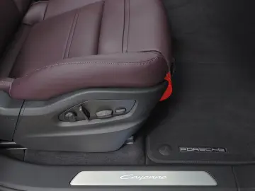 Porsche Cayenne Coupe E-Hybrid