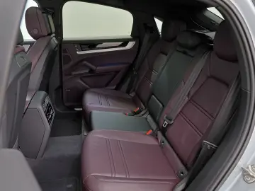 Porsche Cayenne Coupe E-Hybrid