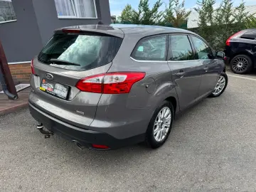 Ford Focus Benzina 1.6 2011 Manuala