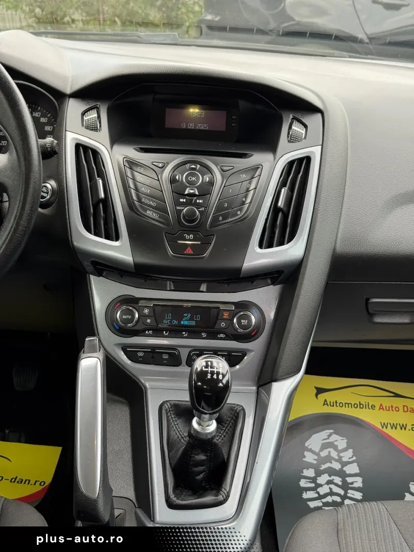 Ford Focus Benzina 1.6 2011 Manuala