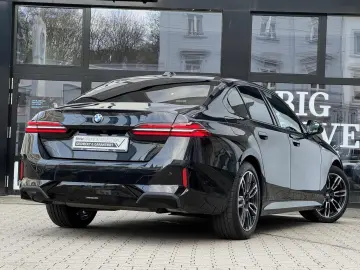 BMW 520i M Sport AdapLED DA  ACC PA Shz DAB