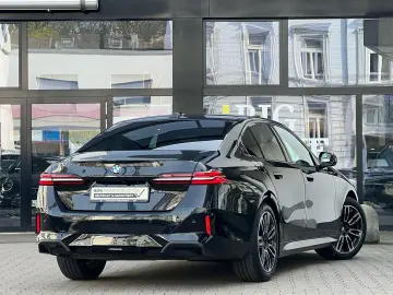 BMW 540d xDrive M Sport DA Prof PA Prof H K HuD 19