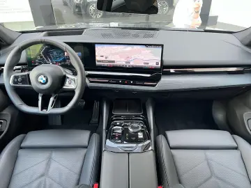 BMW 540d xDrive M Sport DA Prof PA Prof H K HuD 19