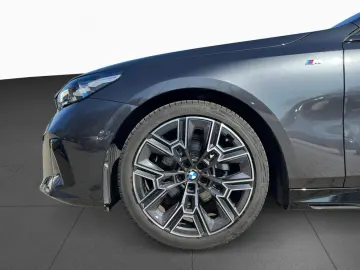 BMW 520d xdrive Sportpaket Bluetooth HUD Navi LED