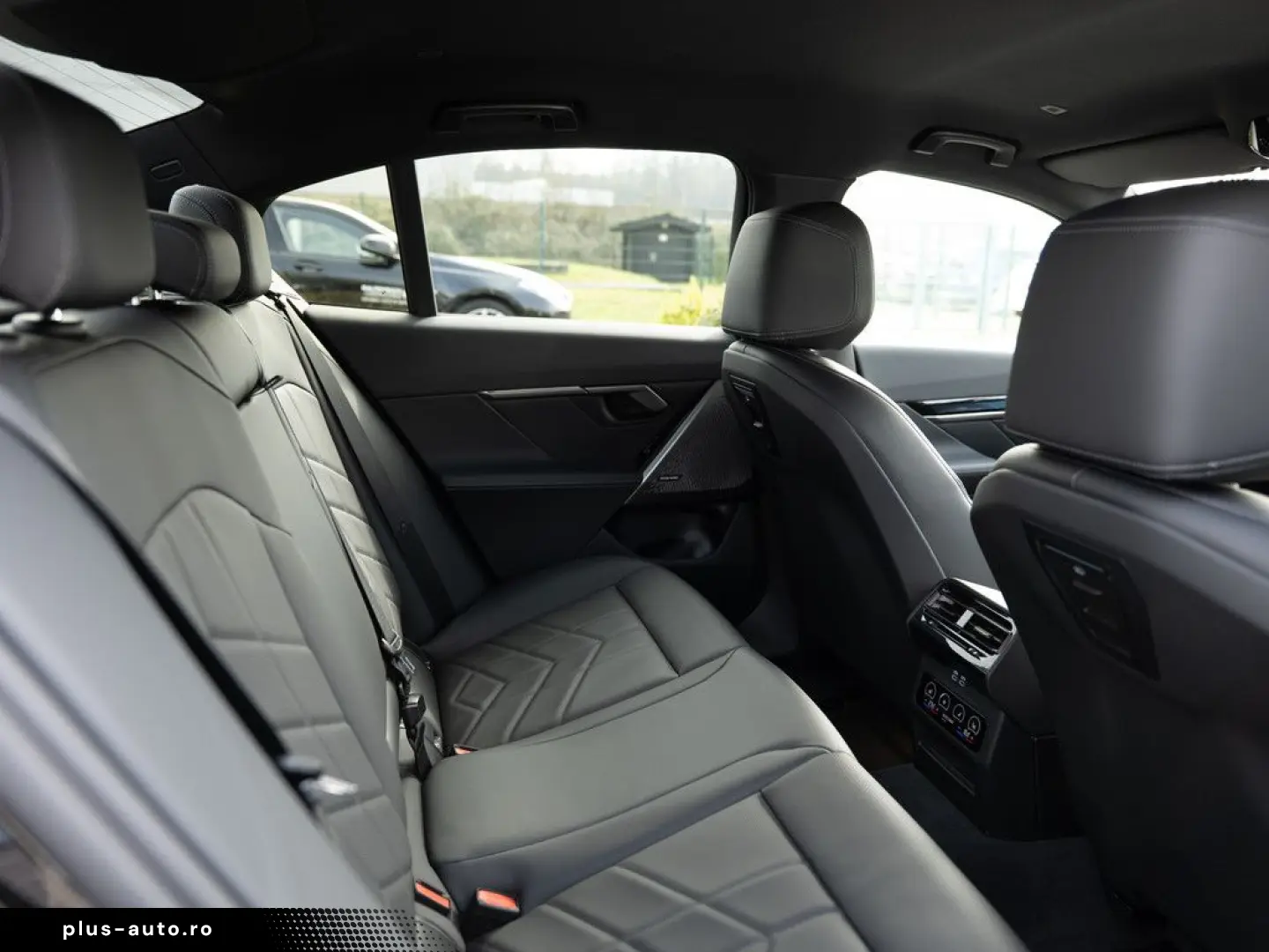 BMW 520d xDrive M-Sport STANDHZ HUD 360  LED ACC H K