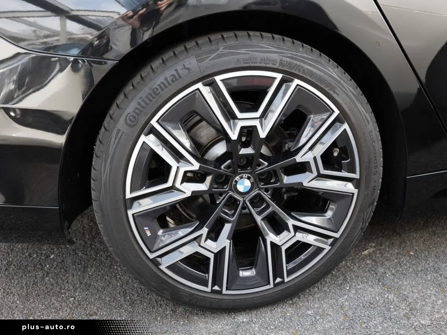 BMW 520d xDrive M-Sport STANDHZ HUD 360  LED ACC H K