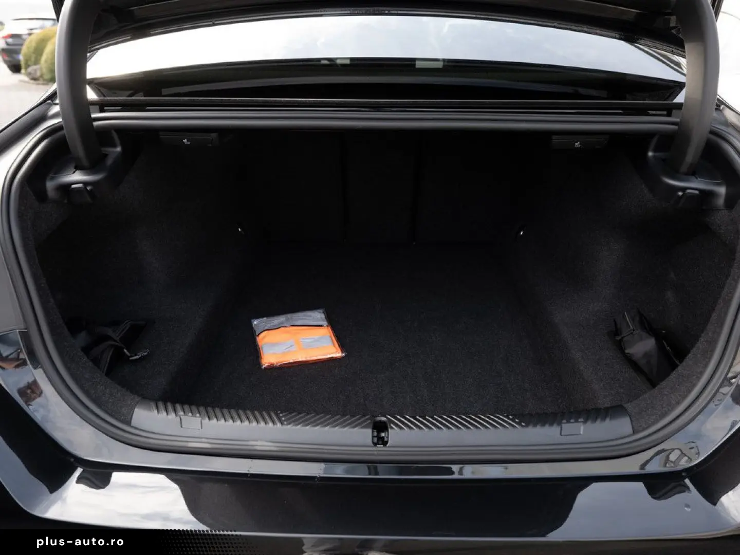 BMW 520d xDrive M-Sport STANDHZ HUD 360  LED ACC H K