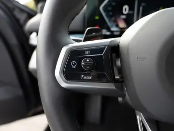 BMW 520d xDrive M-Sport STANDHZ HUD 360  LED ACC H K