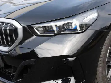 BMW 520d xDrive M-Sport STANDHZ HUD 360  LED ACC H K