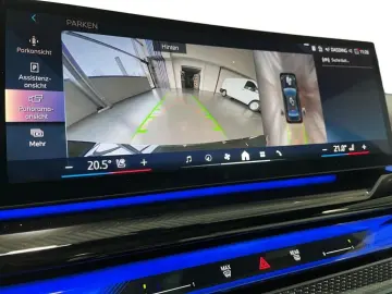 BMW 520d M Sport Carbon Fahrassist AHK HUD Pano Wide