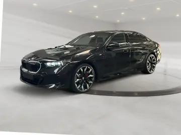 BMW 520d M Sport Carbon Fahrassist AHK HUD Pano Wide