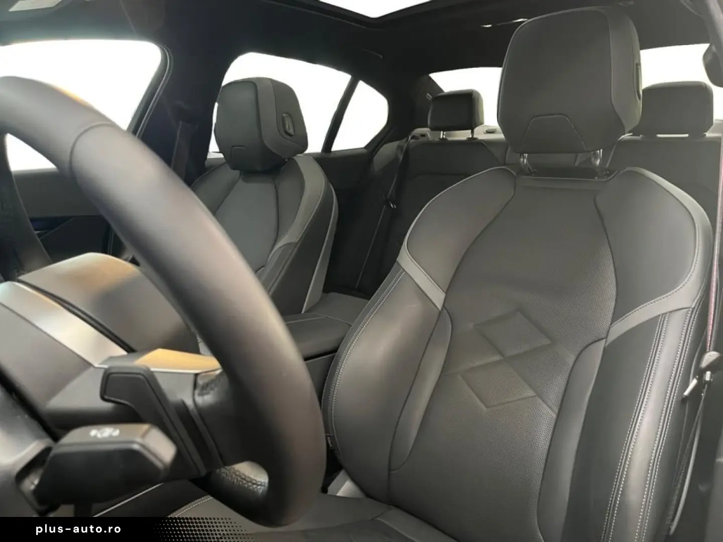 BMW 520d M Sport Carbon Fahrassist AHK HUD Pano Wide