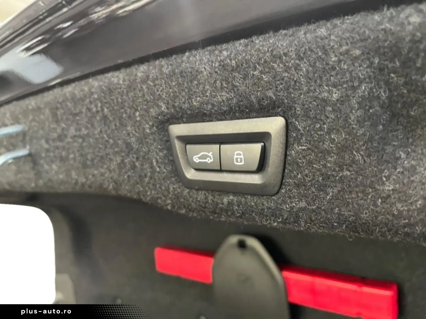 BMW 520d M Sport Carbon Fahrassist AHK HUD Pano Wide