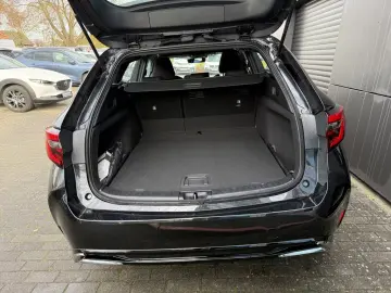 Toyota Corolla Touring Sports 1.8 Hybrid Business Edition