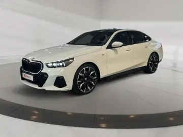 BMW 520d M Limousine Carbon Fahrassist AHK HUD Pano