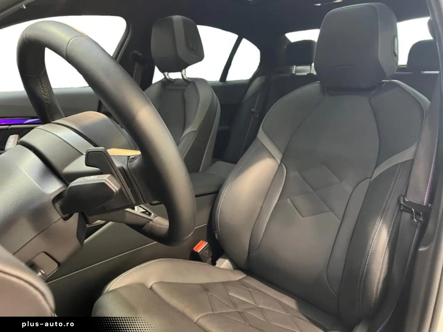 BMW 520d M Limousine Carbon Fahrassist AHK HUD Pano