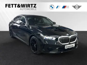 BMW 530e Limousine Panorama Head-Up DA&PAProf. H K