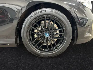 BMW 530e Limousine Panorama Head-Up DA&PAProf. H K