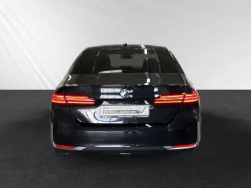 BMW 530e Limousine Panorama Head-Up DA&PAProf. H K