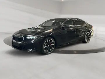 BMW 520d M Sport Carbon Fahrassist AHK HUD Pano Wide