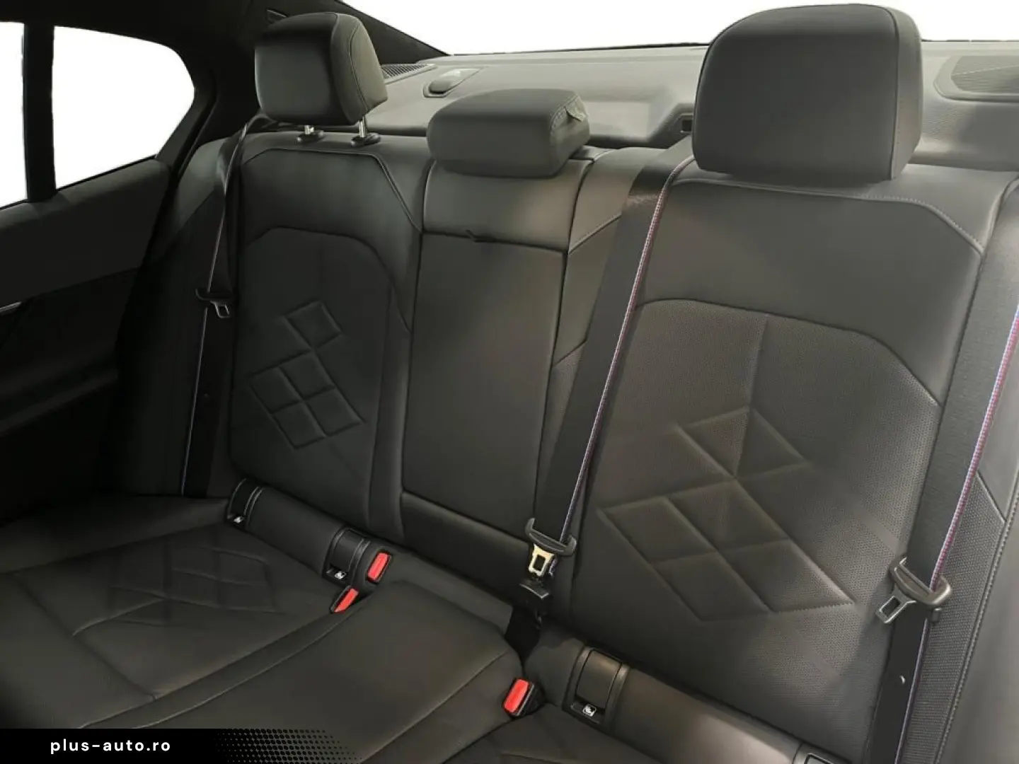 BMW 520d M Sport Carbon Fahrassist AHK HUD Pano Wide