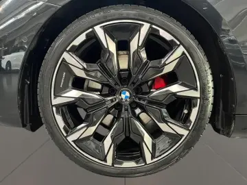 BMW 520d M Sport Carbon Fahrassist AHK HUD Pano Wide