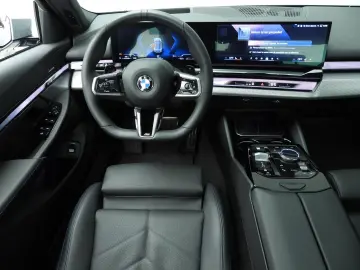 BMW 520 5 Serie Sedan 520i   M-Sportpakket   LED   H