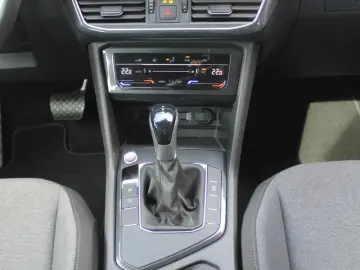 SEAT Tarraco 2.0 TDI STYLE 7-SITZER NAVI ACC PDC LED