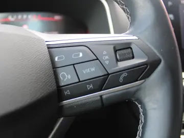 SEAT Tarraco 2.0 TDI STYLE 7-SITZER NAVI ACC PDC LED