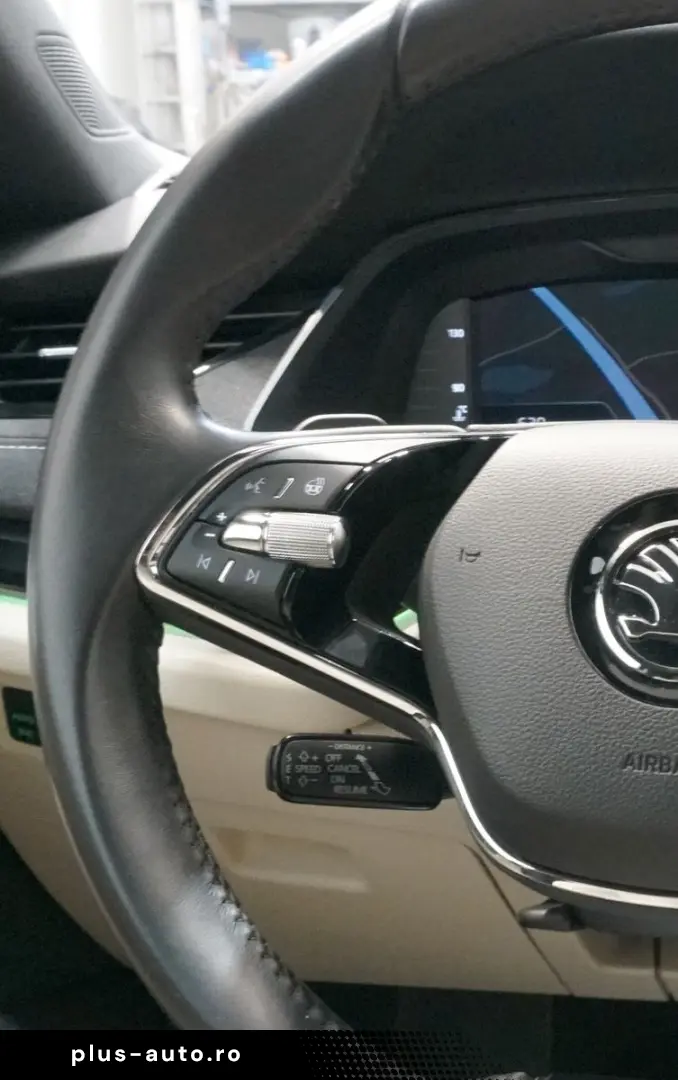 SKODA Octavia Lim. Style 2.0 TDI  Matrix NAVI KAMERA