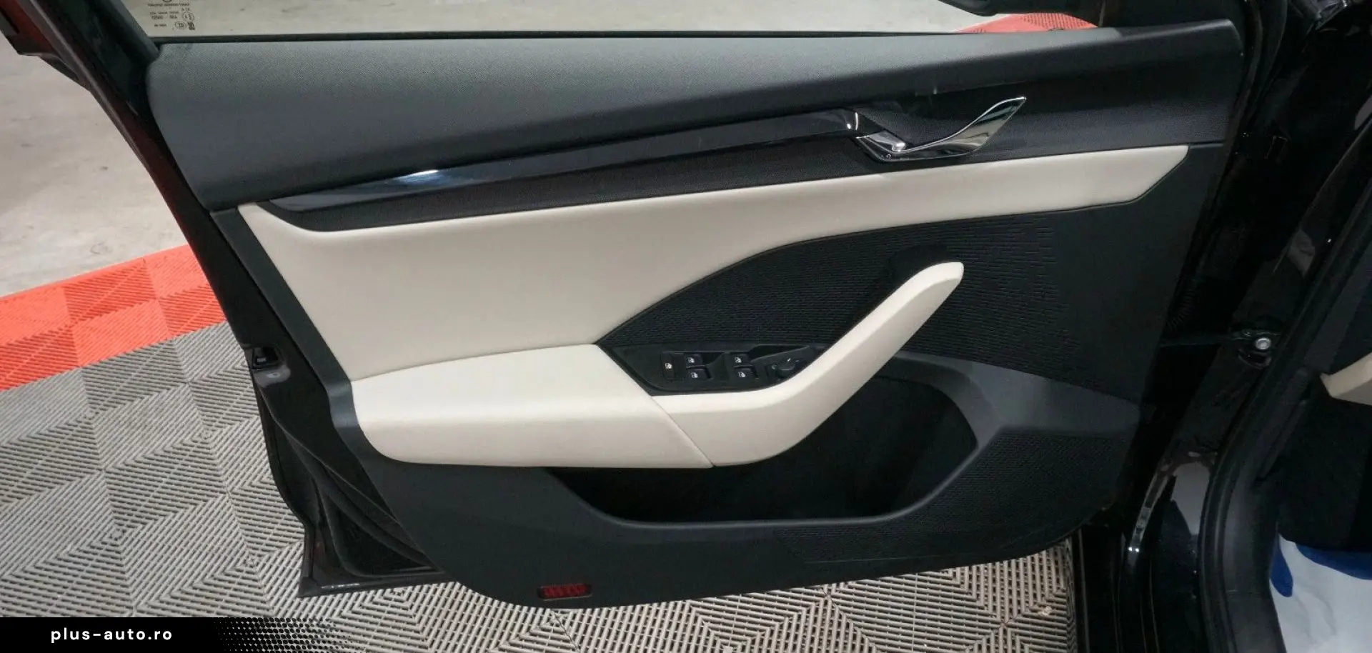 SKODA Octavia Lim. Style 2.0 TDI  Matrix NAVI KAMERA