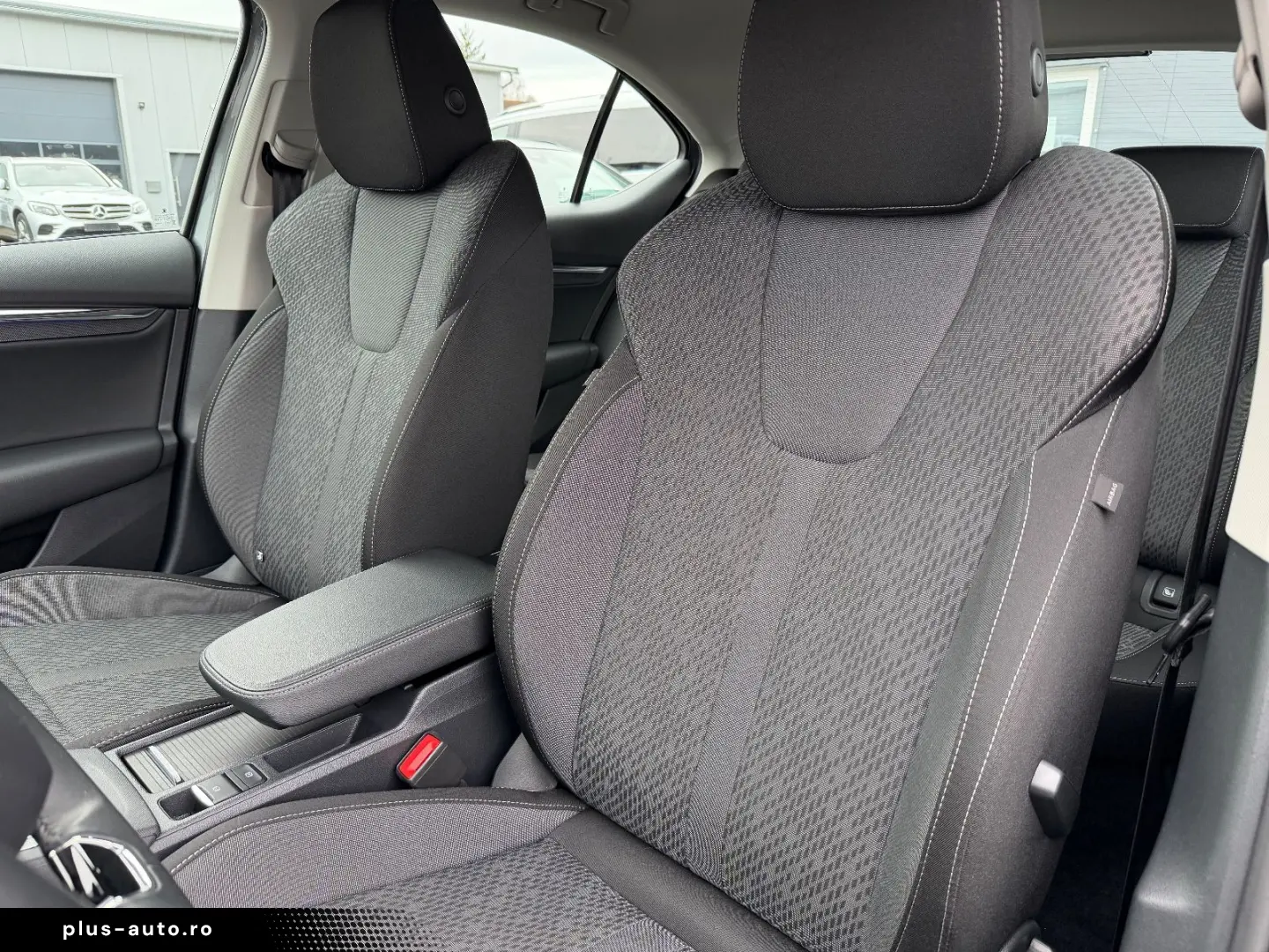 SKODA Octavia 2 0 TDI Lim. STYLE Virtual LED Navi Key