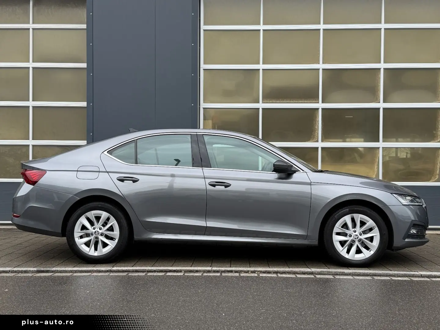 SKODA Octavia 2 0 TDI Lim. STYLE Virtual LED Navi Key