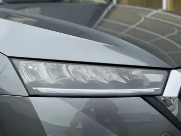 SKODA Octavia 2 0 TDI Lim. STYLE Virtual LED Navi Key