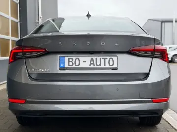 SKODA Octavia 2 0 TDI Lim. STYLE Virtual LED Navi Key