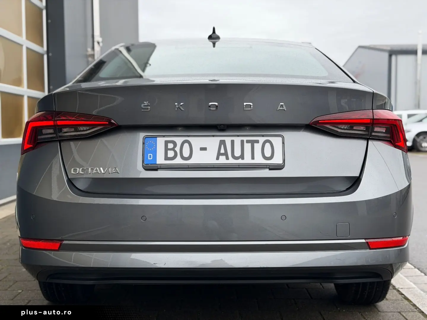 SKODA Octavia 2 0 TDI Lim. STYLE Virtual LED Navi Key