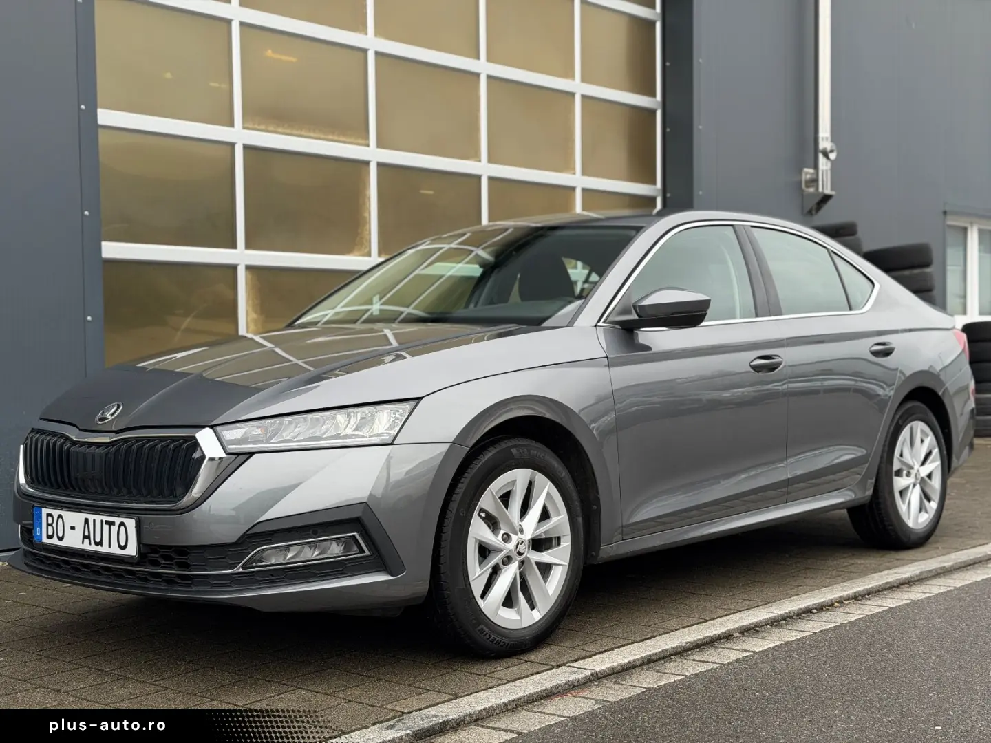 SKODA Octavia 2 0 TDI Lim. STYLE Virtual LED Navi Key