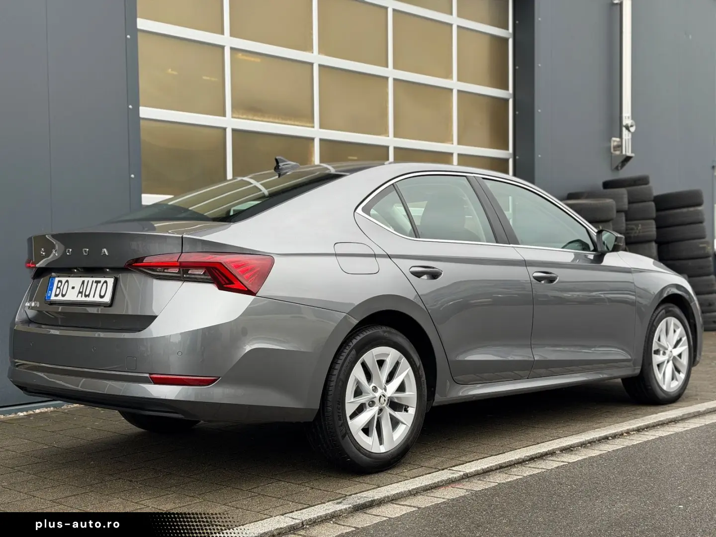 SKODA Octavia 2 0 TDI Lim. STYLE Virtual LED Navi Key