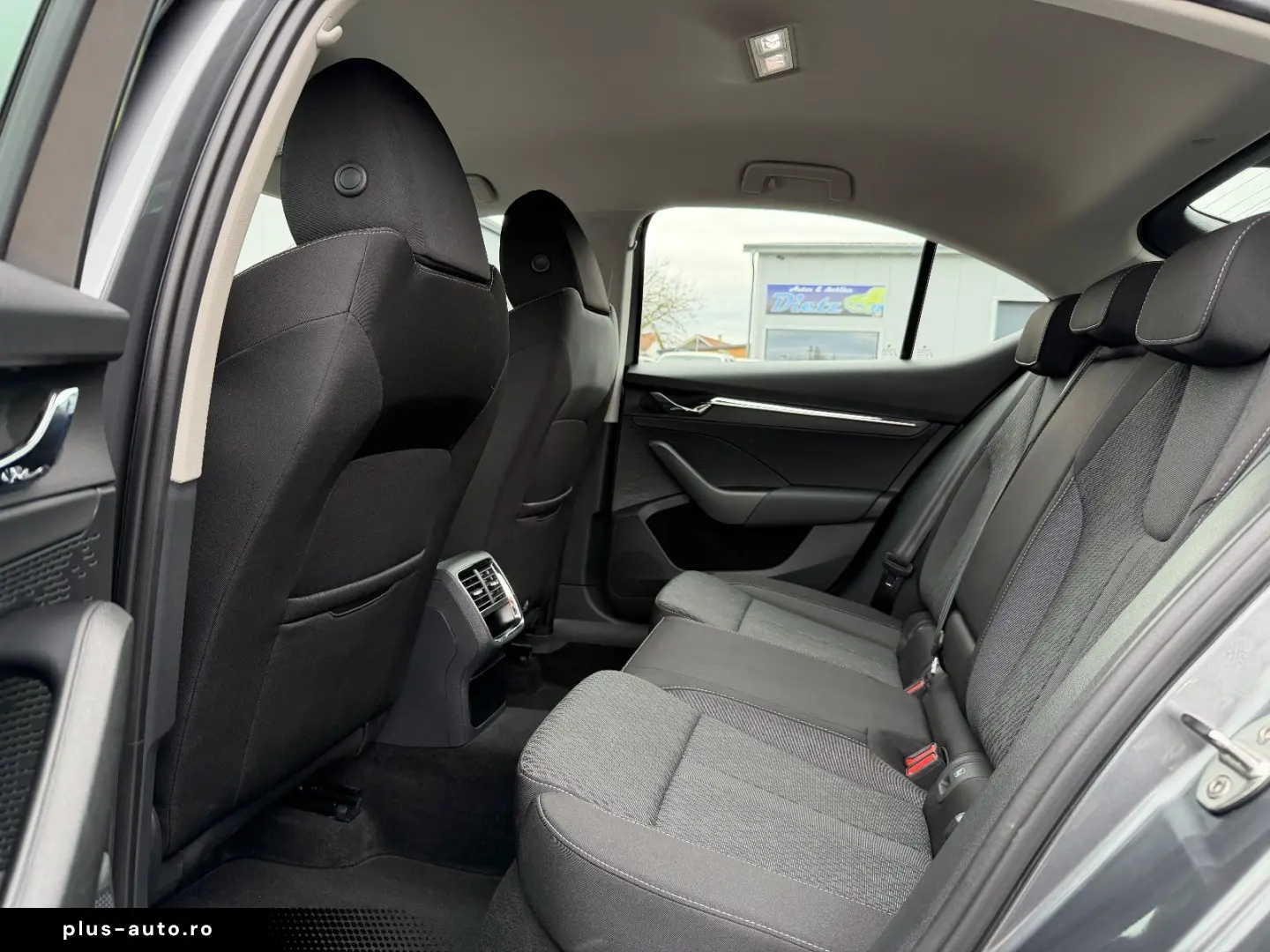 SKODA Octavia 2 0 TDI Lim. STYLE Virtual LED Navi Key