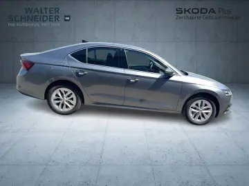 SKODA Octavia 2.0 TDI DSG Style Smart Link RFK SHZ