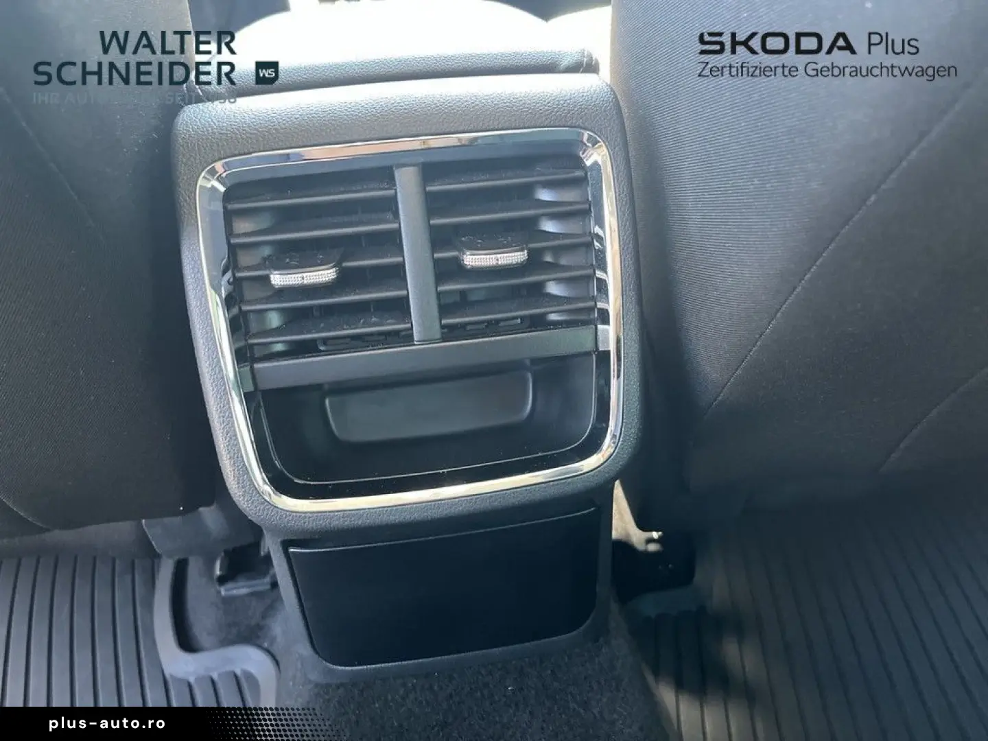 SKODA Octavia 2.0 TDI DSG Style Smart Link RFK SHZ