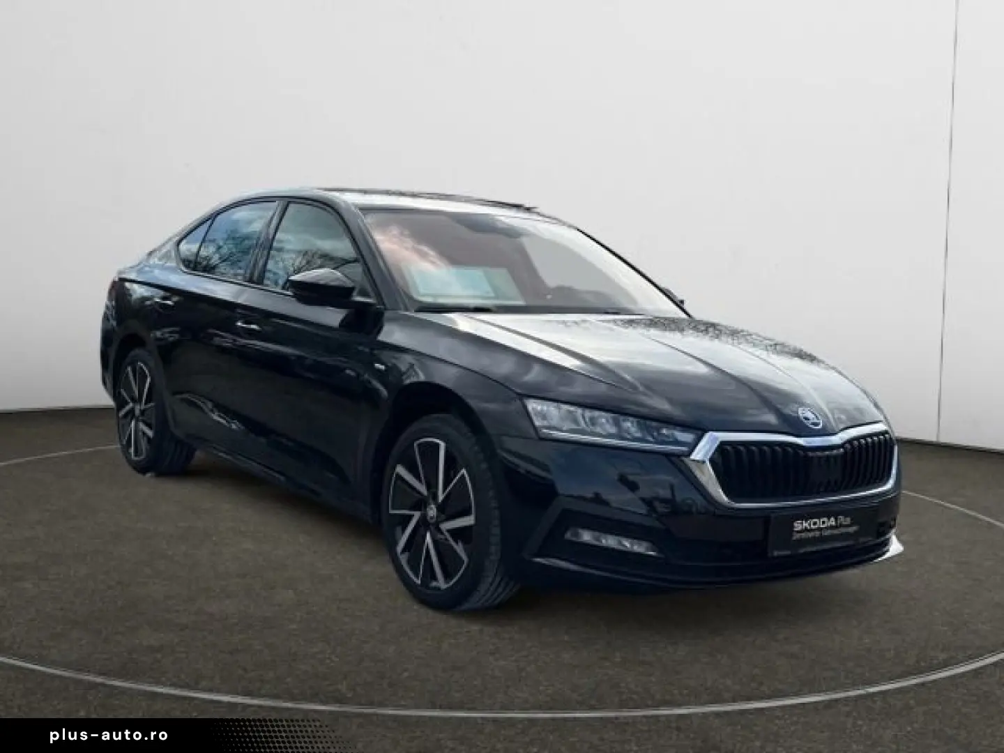 SKODA Octavia 2.0 TDI DSG Clever AHK LM18