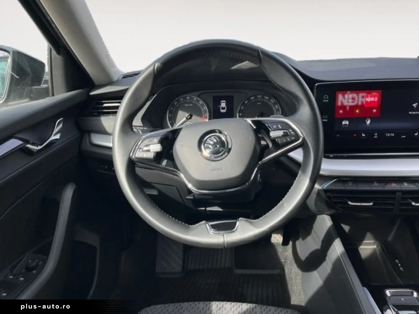 SKODA Octavia 2.0 TDI DSG Clever AHK LM18