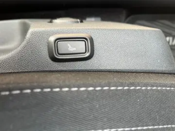 SKODA Octavia 2.0 TDI DSG Clever AHK LM18