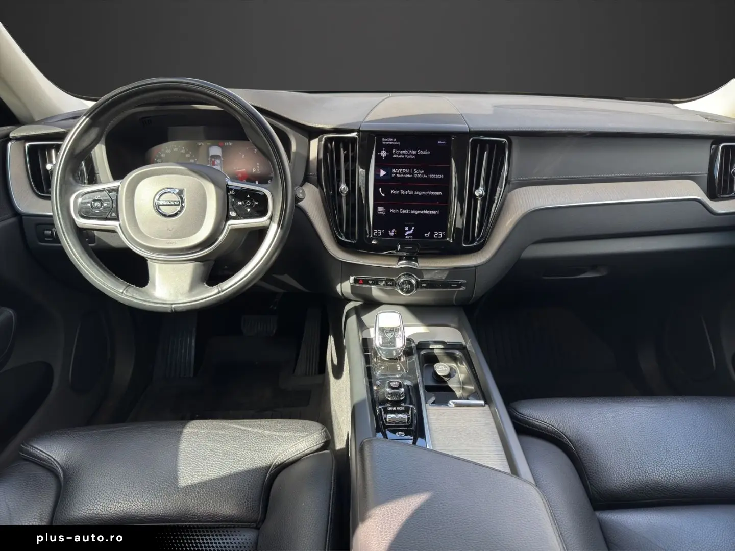 VOLVO XC60 B4 Diesel AWD Inscription AHK-klappbar Navi