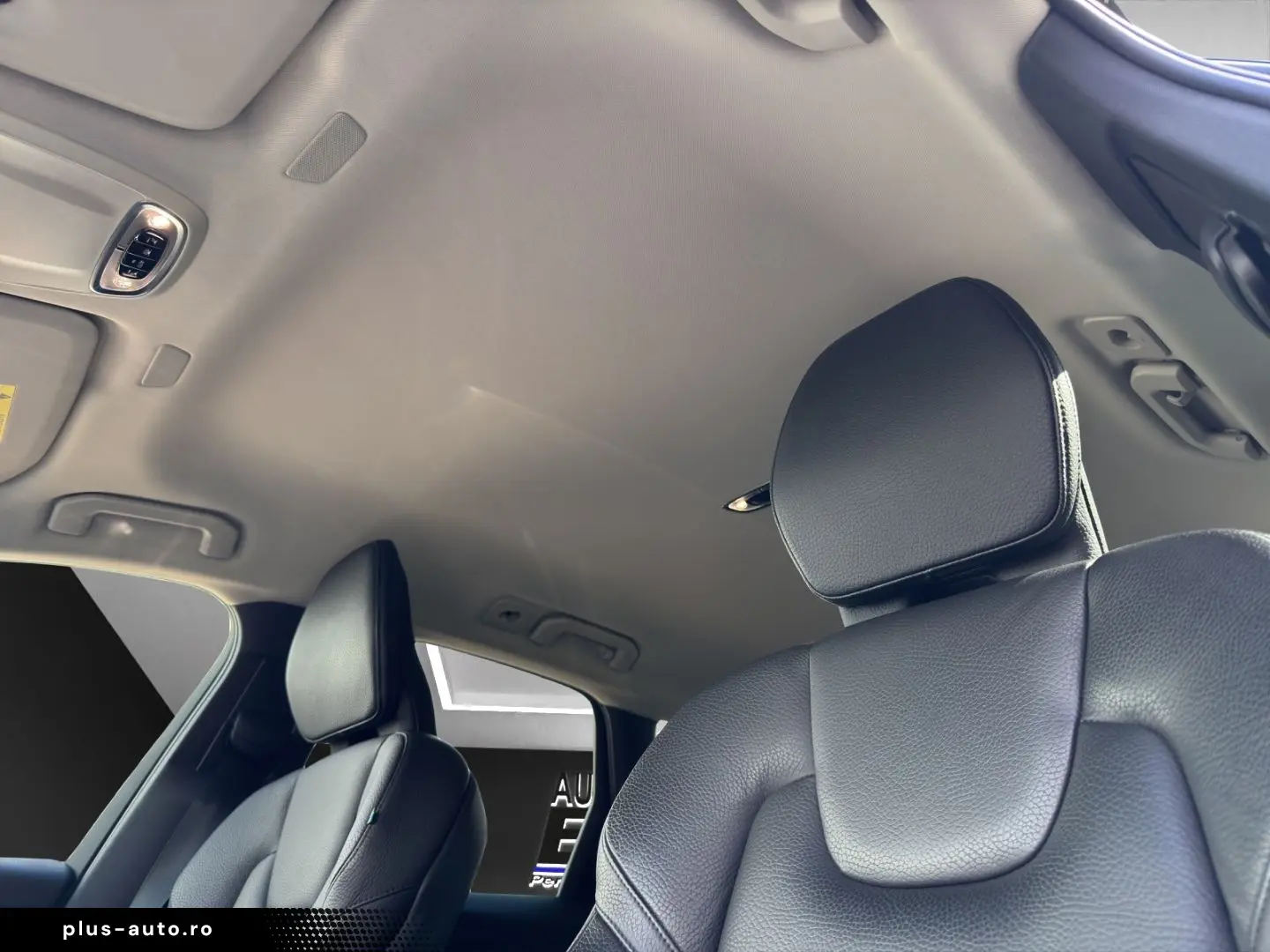 VOLVO XC60 B4 Diesel AWD Inscription AHK-klappbar Navi