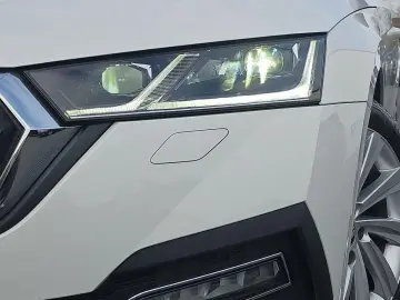 SKODA Octavia TDI 4x4 DSG STNDHZ SITZBLF MATRIX LEDER