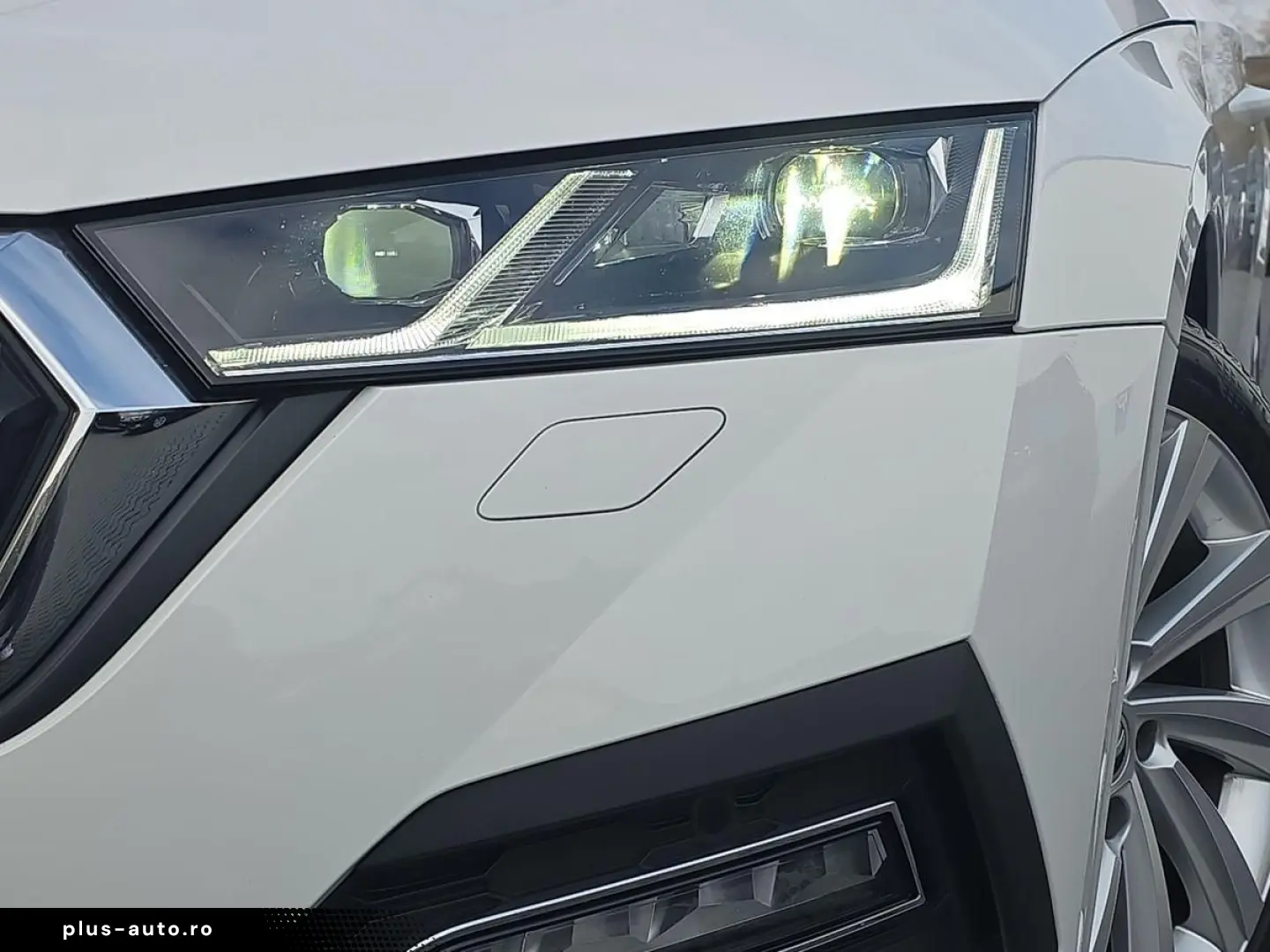 SKODA Octavia TDI 4x4 DSG STNDHZ SITZBLF MATRIX LEDER