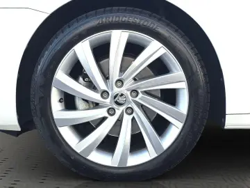 SKODA Octavia TDI 4x4 DSG STNDHZ SITZBLF MATRIX LEDER